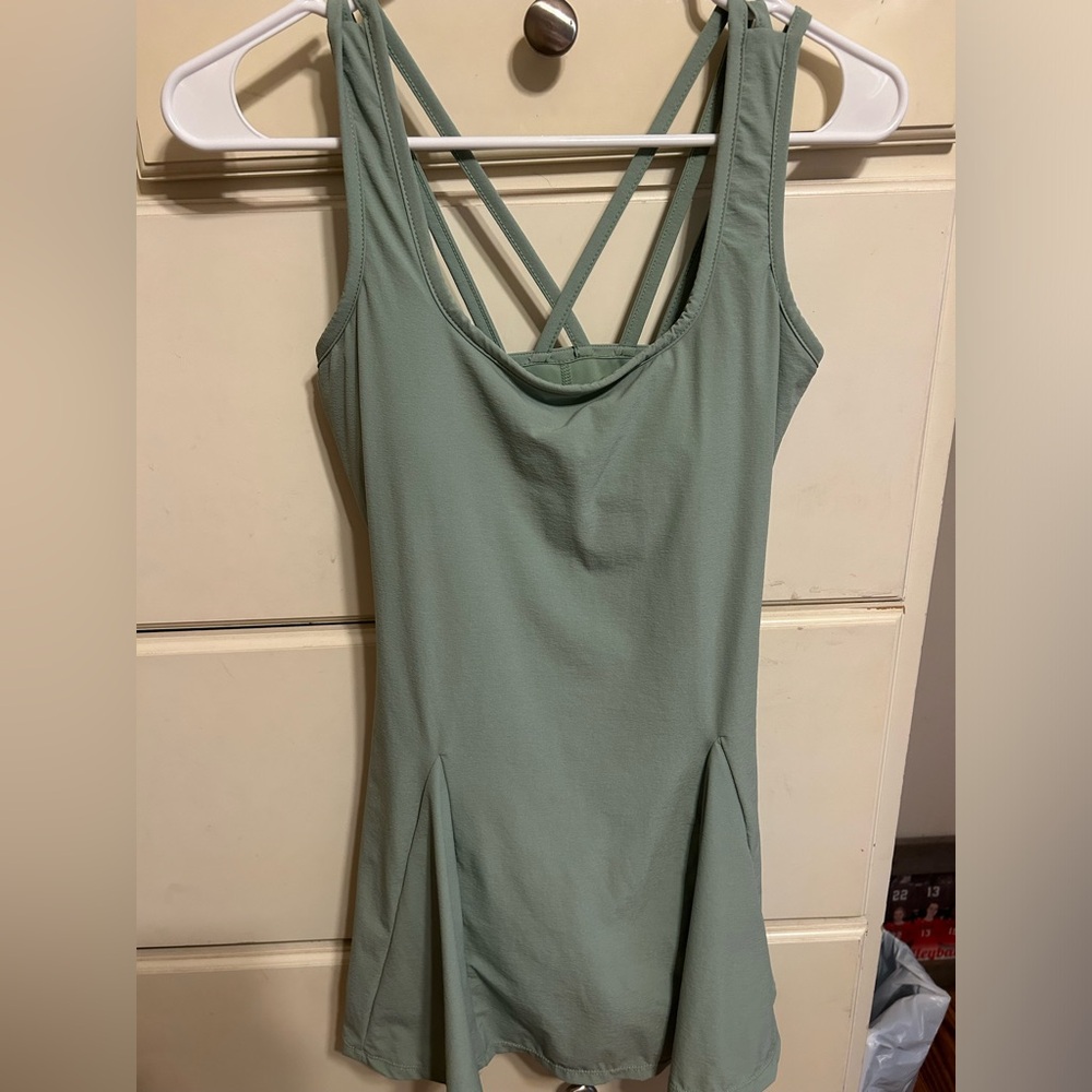 altar’d state athletic dress